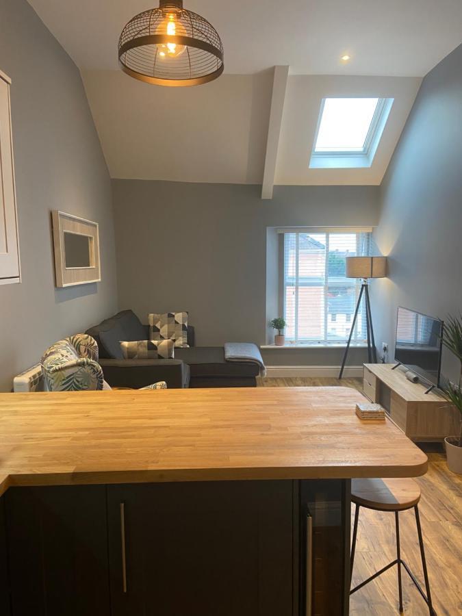 Stylish Tenby Apartment, Great Location, Parking מראה חיצוני תמונה